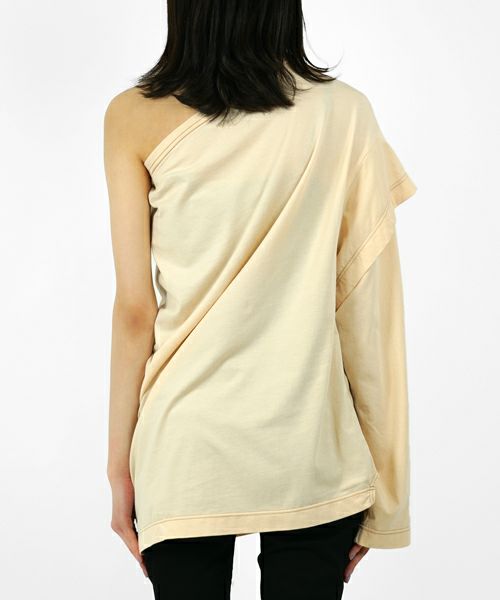 FUMIKA＿UCHIDA＞DOUBLE SLEEVE ONE-SHOULDER TEE | MAKES ONLINE STORE