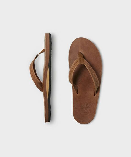 ＜PHIGVEL＞LEATHER BEACH SANDAL