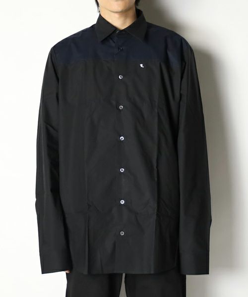 ＜RAF SIMONS＞Bicolor Americano shirt print on shoulder