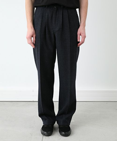 ＜RASSVET＞CHECKED PLEATED TROUSERS WOVEN