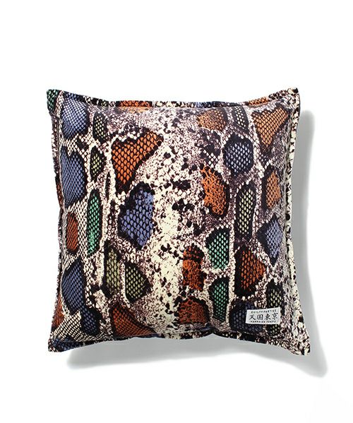 ＜WACKO MARIA＞PYTHON VELVET CUSHION