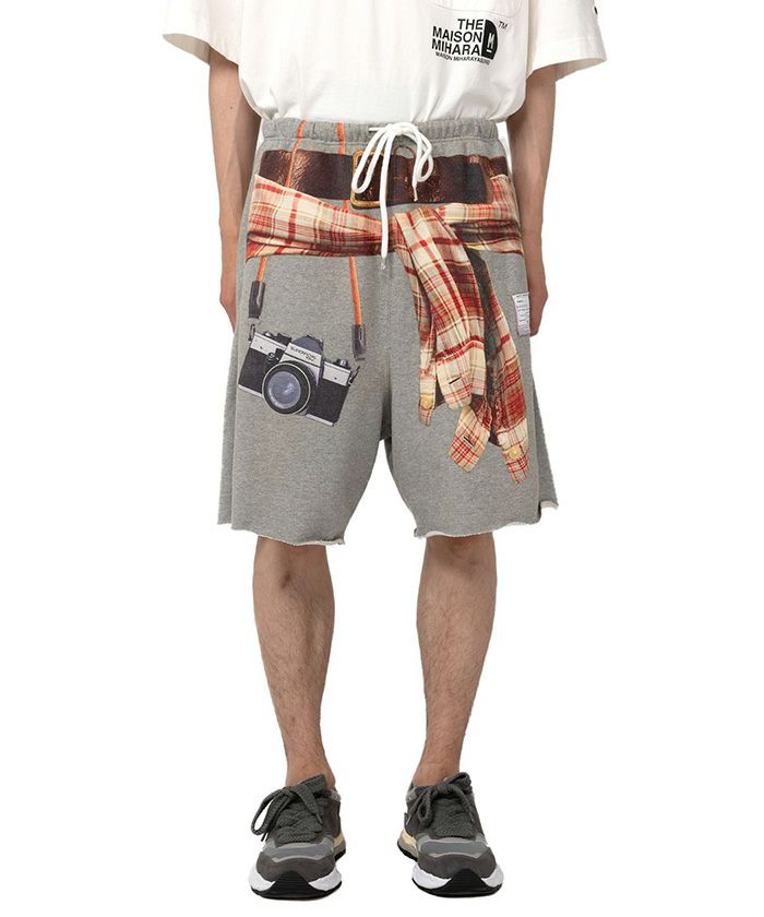 ＜MAISON MIHARAYASUHIRO＞Tromp l'oeil Printed Shorts