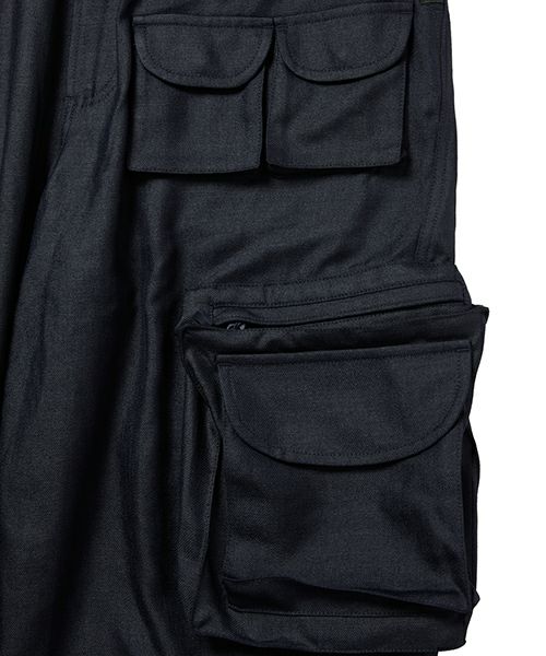 000000042104-05-l.jpg?t=