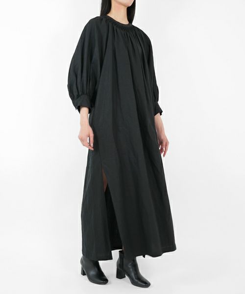 ＜HYKE＞LINEN SMOCKED MAXI DRESS