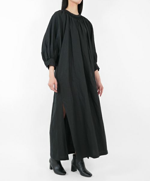 HYKE＞LINEN SMOCKED MAXI DRESS | MAKES ONLINE STORE