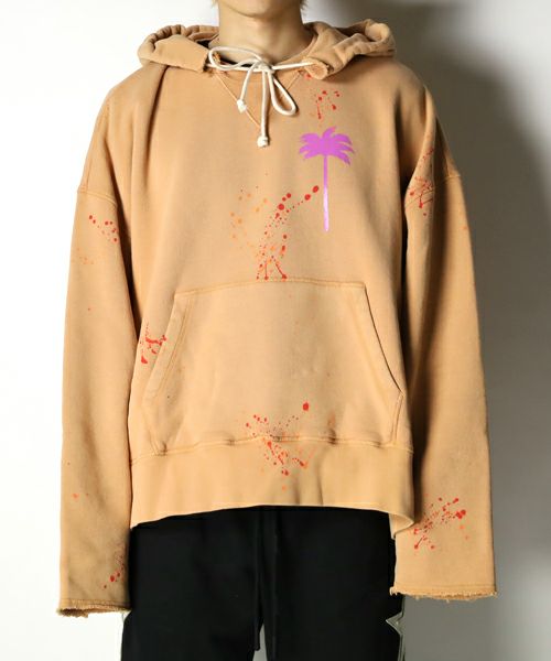 ＜PALM ANGELS＞PXP PAINTED RAW CUT HOODY (PMBS23-102)