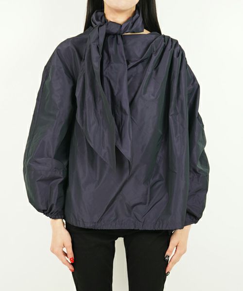 ＜VERONIQUE LEROY＞OPEN SHOULDER BOMBER