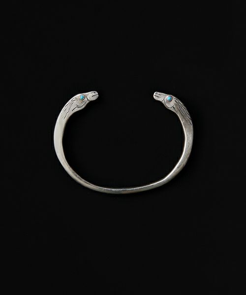 ＜NICENESS＞DWIGHT N2Nホースヘッドバングル