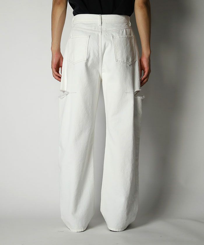 SLASH DETAIL DENIM JEANS