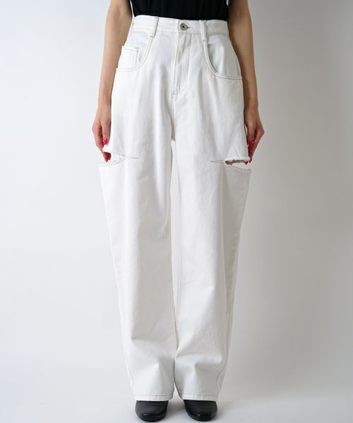 Maison Margiela＞デニムジーンズ スラッシュディテール(WHITE