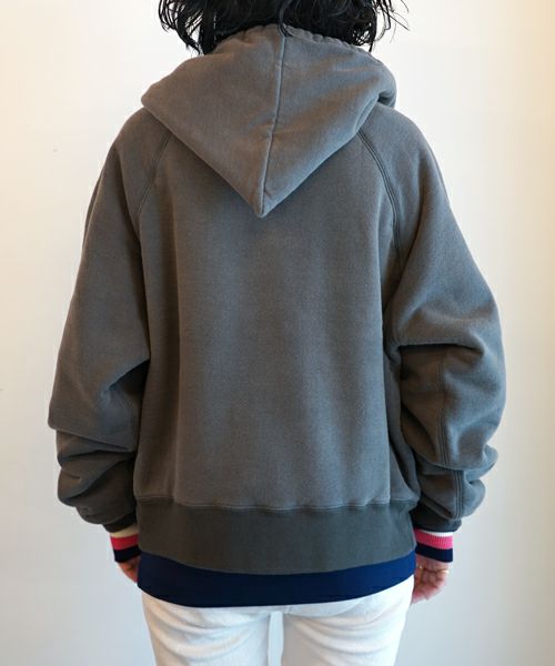 ＜FUMIKA＿UCHIDA＞2TONE PULL OVER HOODIE