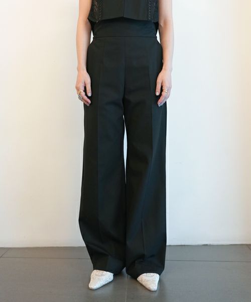 ＜Mame Kurogouchi＞Back String Cotton Flare Trousers