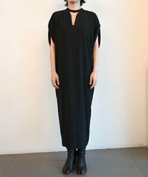 ＜Mame Kurogouchi＞Back Satin Crepe Georgette Emboridered Lace Back Dress
