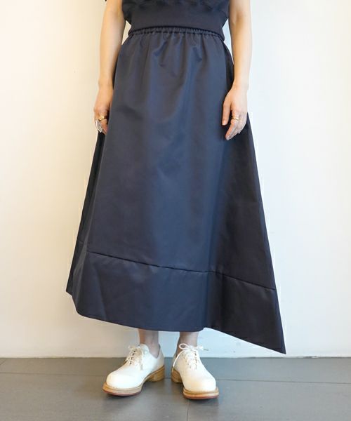 ＜CINOH＞ECONYL ASYMMETRY SKIRT