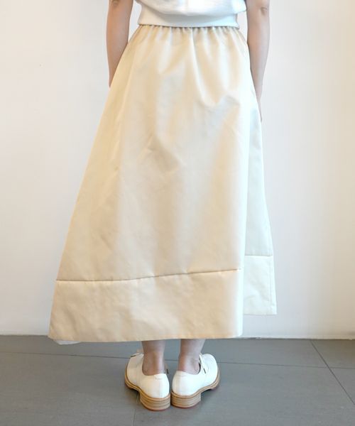 CINOH＞ECONYL ASYMMETRY SKIRT | MAKES ONLINE STORE