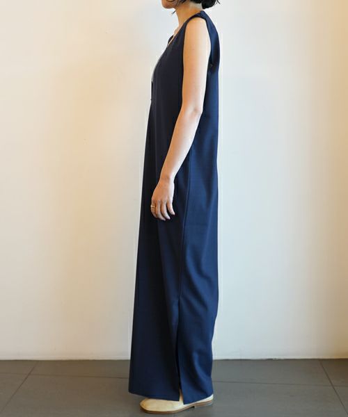 GABRIELA COLL GARMENTS＞NO.61 ULTRA FINE DENIM V-NECK DRESS 