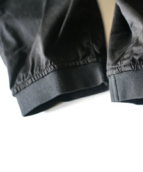 ＜STONE ISLAND＞REGULAR FIT CARGO PANTS(801531312) 【2024SS】