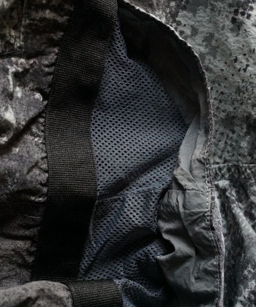 ＜STONE ISLAND＞DISSOLVING GRID CAMO JACKET (8015661E1) 【2024SS】