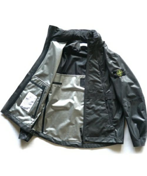 ＜STONE ISLAND＞METALLIC RUN PROOF NYLON JACKET (801543433) 【2024SS】