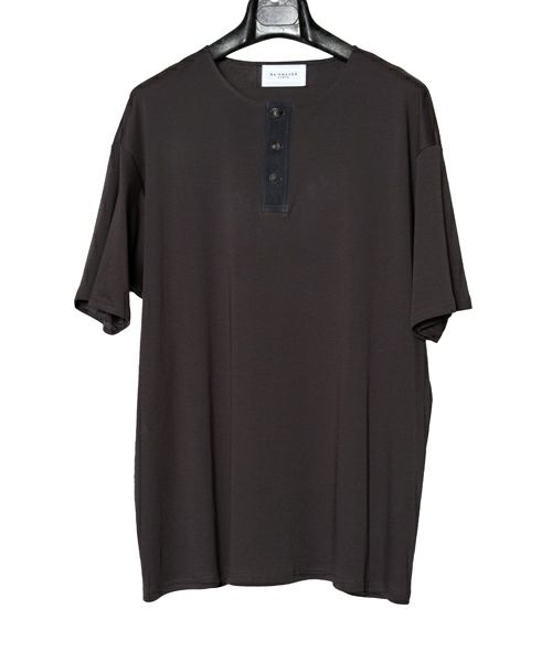 ＜RAINMAKER＞HENLEY-NECK T-SHIRT