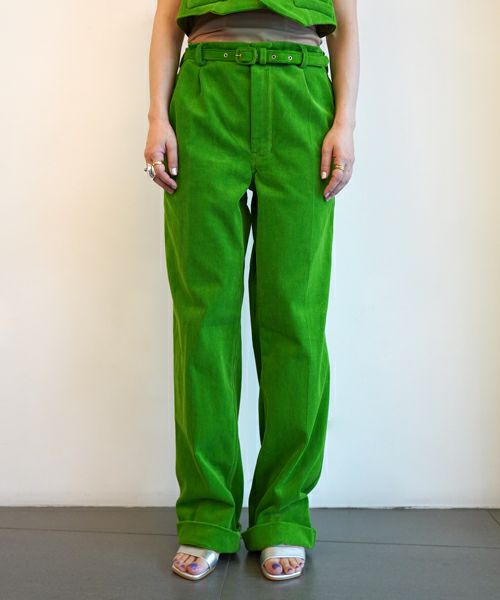 FUMIKA＿UCHIDA＞CORDUROY BELTED 2-TUCK SLACKS | MAKES ONLINE STORE