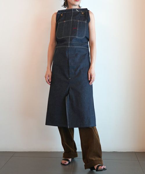 ＜FUMIKA＿UCHIDA＞DENIM OVERALL APRON MINI DRESS