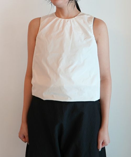 ＜SOFIE D'HOORE＞cropped top rev with waist elastic