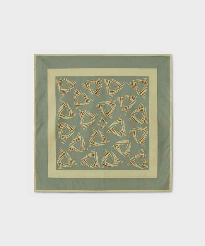 ＜PHIGVEL＞DELTA PATTERN HANDKERCHIEF