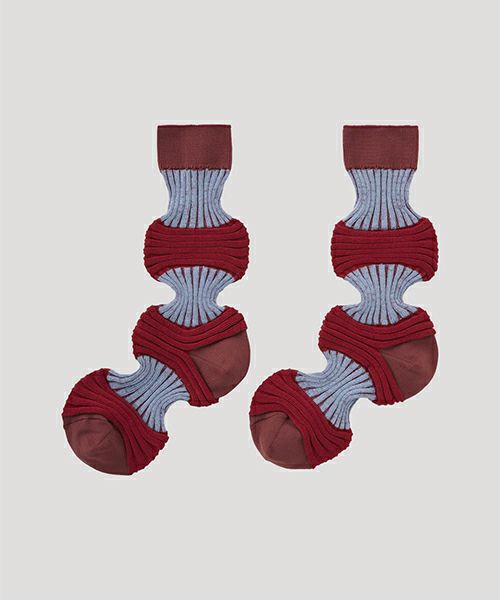 ＜CFCL＞GARTER RIB SOCKS(BLUSH RED MULTI)