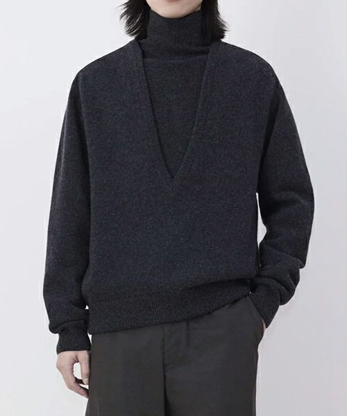 ＜LEMAIRE＞DEEP V NECK JUMPER