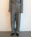 ＜CINOH＞MOTTLED WOOL TWO TUCK PANTS