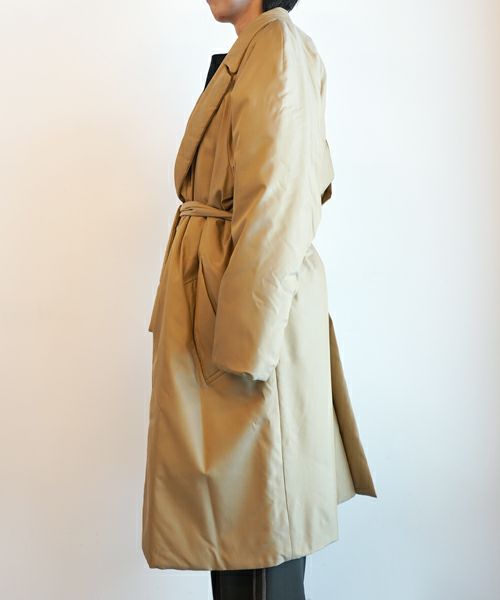 seya.＞SK'GROVE PADDED COAT / SILKY POWDER CUPRO | MAKES ONLINE STORE
