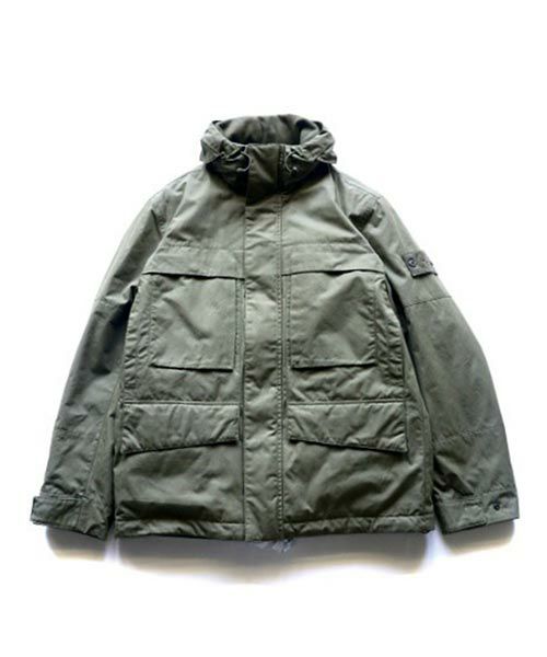 ＜STONE ISLAND＞WEATHERPROOF COTTON CANVAS FIELD JACKET (8115452F1) 【2024AW】