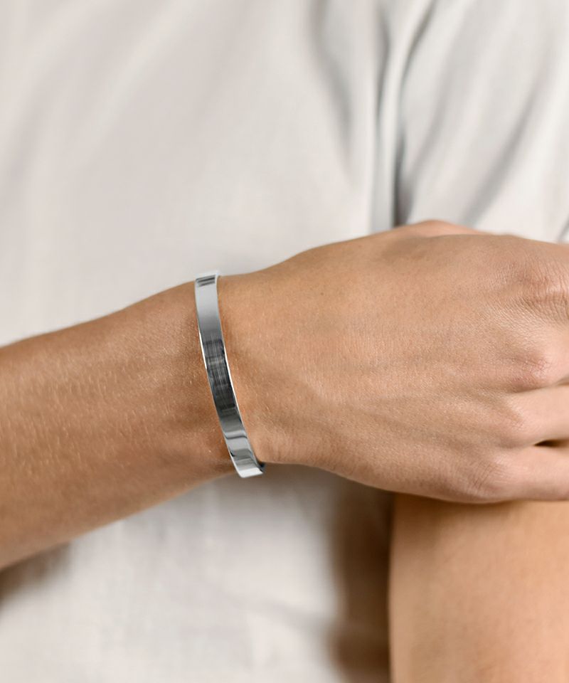 Le Gramme 21g リボン ブレスレット　シルバーブラッシュ バングル Le Gramme 21g リボン ブレスレット シルバーブラッシュ バングル LE