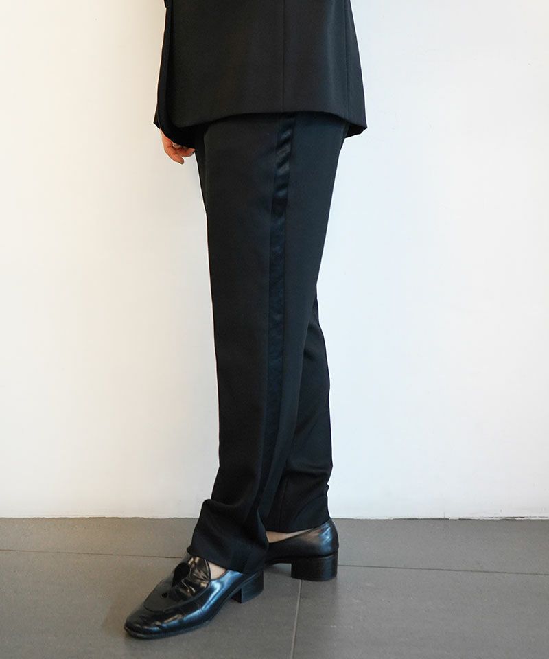＜CINOH＞BLACK FORMAL SIDE STRIPE PANTS