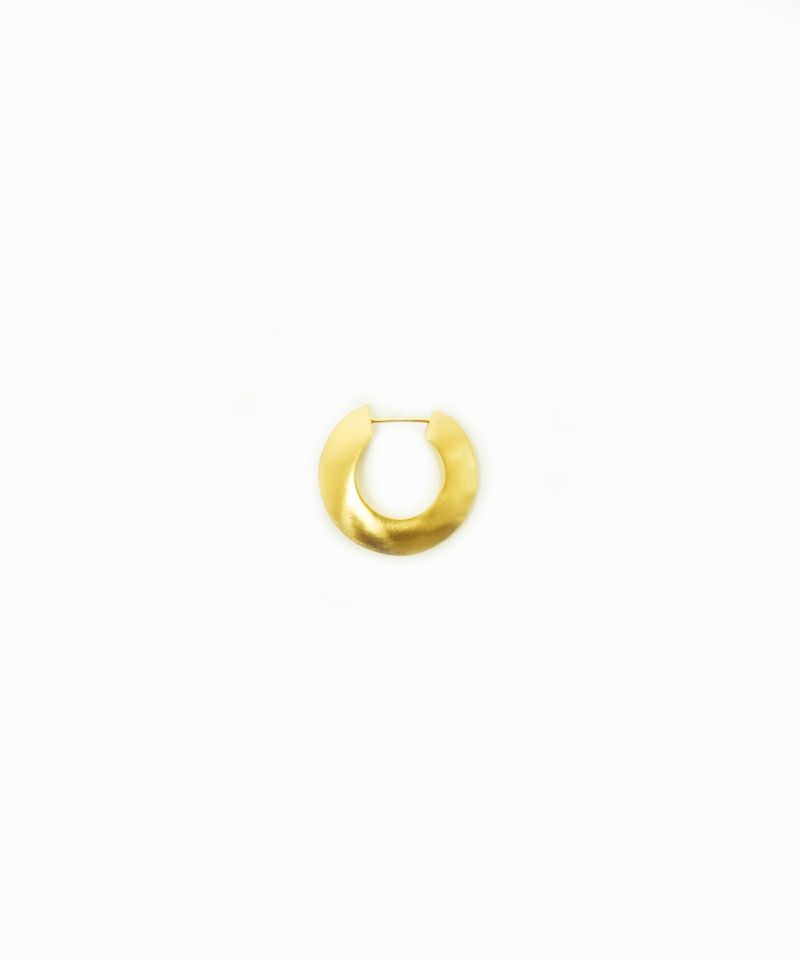 ＜YLÈVE＞TRIANGLE HOOP EARRING S