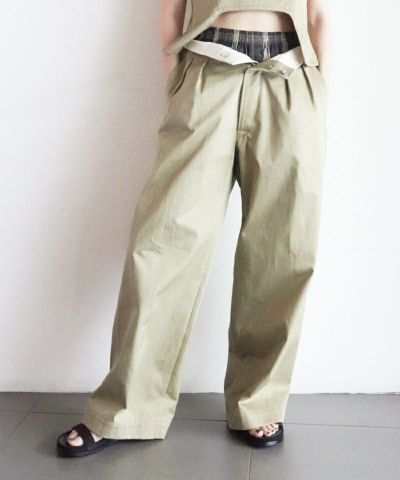 FUMIKA＿UCHIDA＞UNIFORM WEAPON 2-TUCK PANTS | MAKES ONLINE STORE