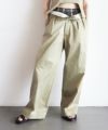 ＜FUMIKA＿UCHIDA＞UNIFORM WEAPON 2-TUCK PANTS