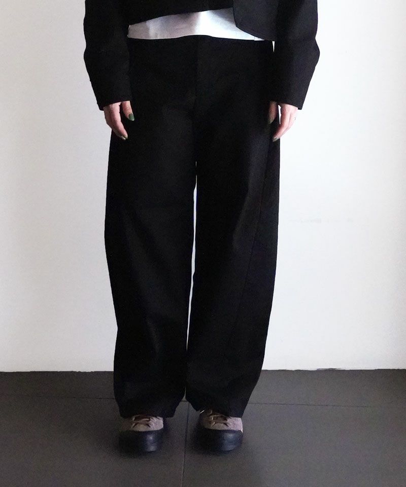 HYKE＞T/C BARREL LEG TROUSERS | MAKES ONLINE STORE