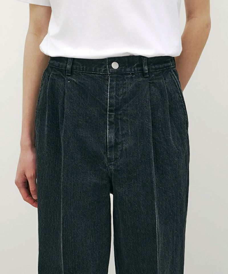 CEIVE＞DENIM TWO TUCK TROUSERS | MAKES ONLINE STORE