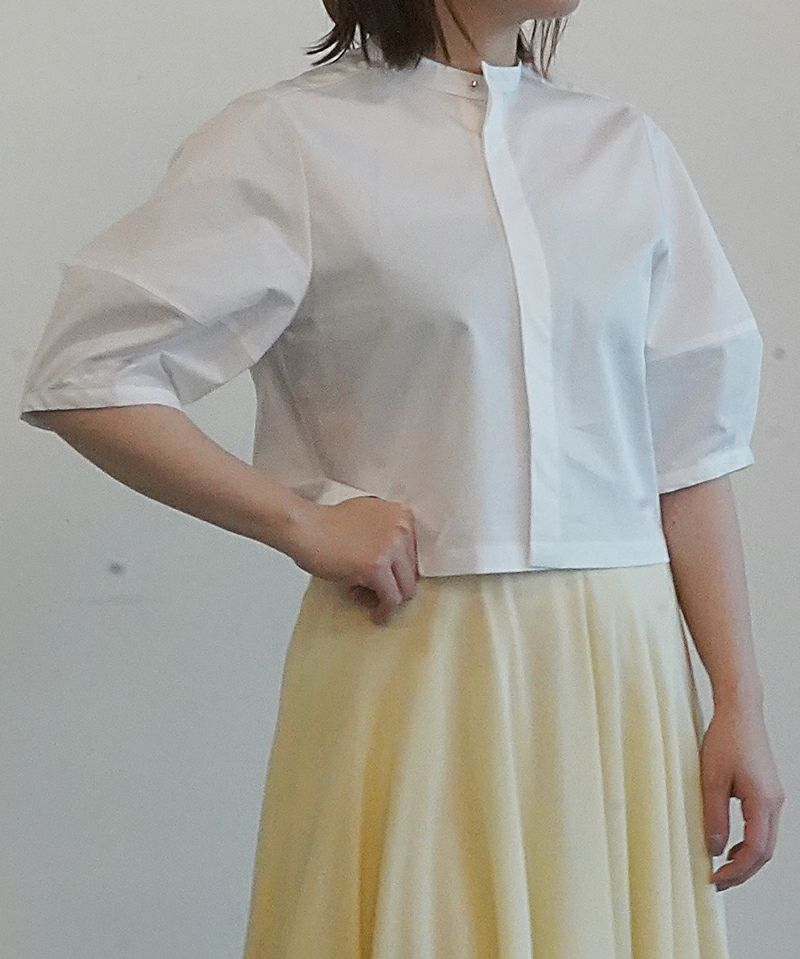 HYKE＞T/C BALLOON SLEEVE CROPPED BLOUSE | MAKES ONLINE STORE