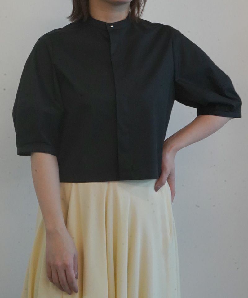 HYKE＞T/C BALLOON SLEEVE CROPPED BLOUSE | MAKES ONLINE STORE